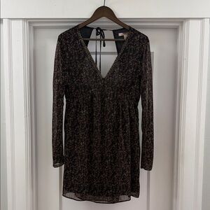Black w/ Floral Long Sleeve Dress - Size M